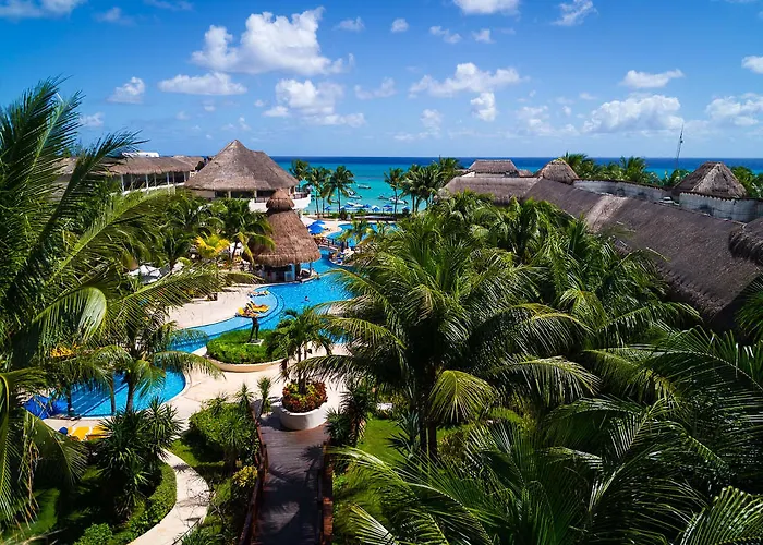 The Reef Coco Beach Resort & Spa
